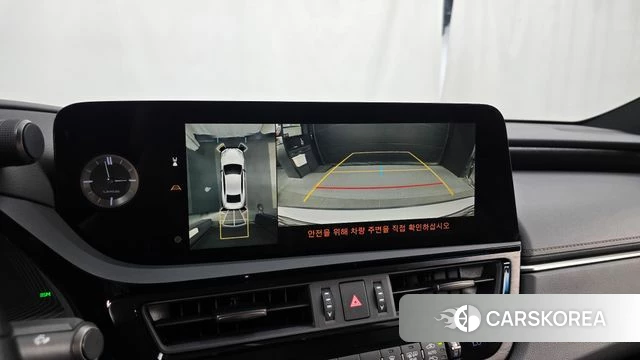 Lexus ES300h 7th generation 2023 Серебряный из Кореи, фото 6