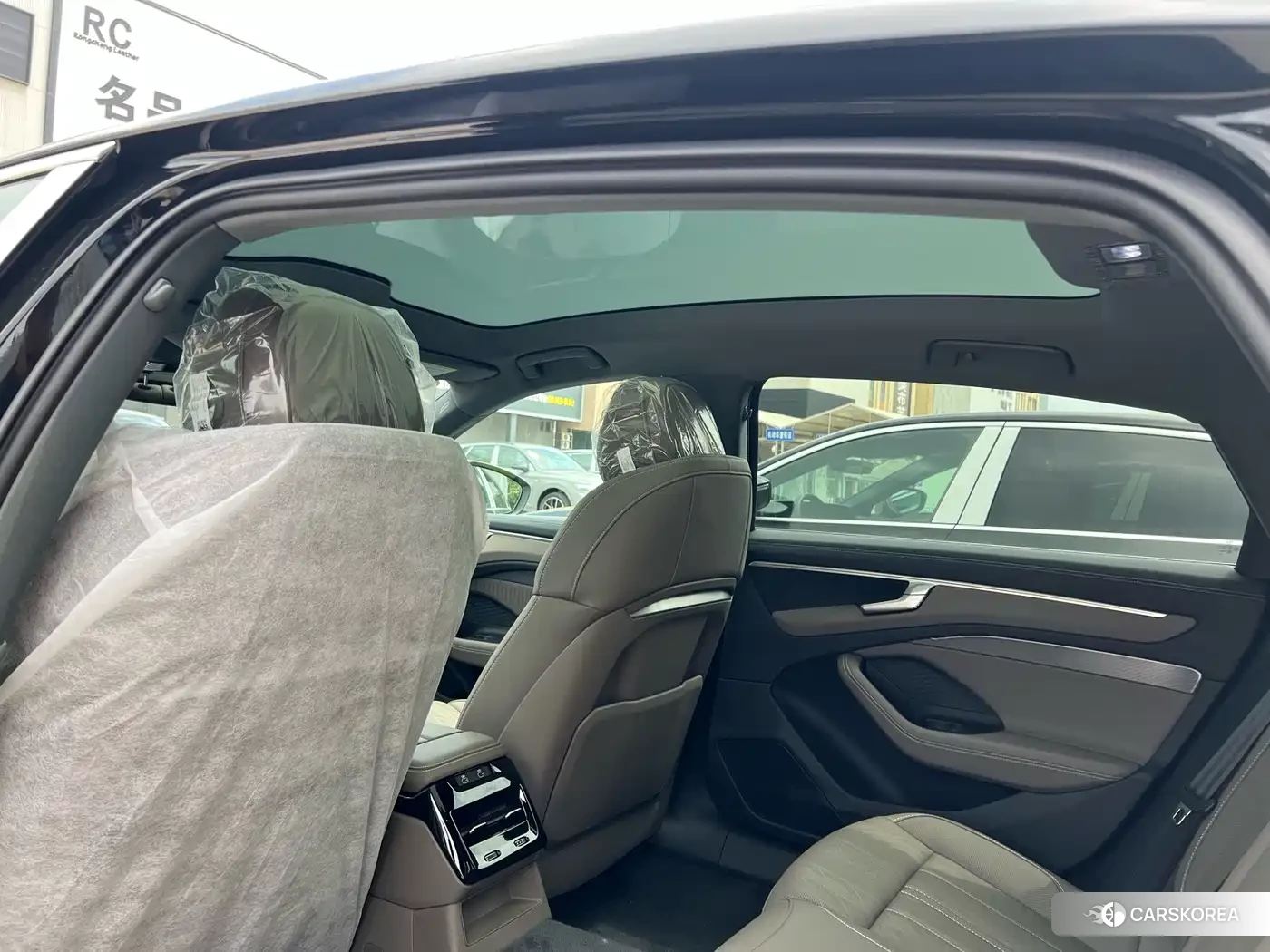 Audi A6L 2026 Черный из Китая, фото 6