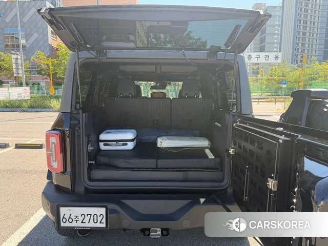 Ford Bronco 6th Generation 2023 Черный из Кореи, фото 6