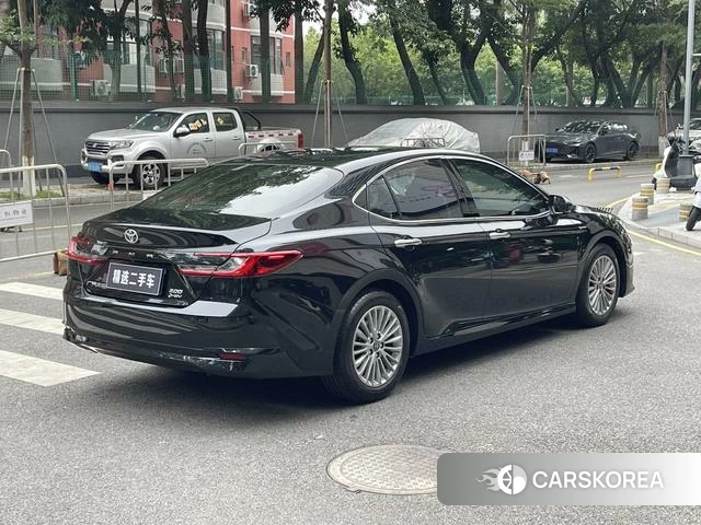 Toyota Camry 2025 Черный из Китая, фото 6