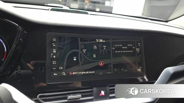 Kia Niro Plus 2023 Белый из Кореи, фото 6