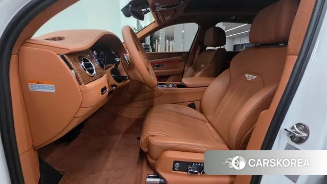 Bentley Bentayga 2025 Белый из Кореи, фото 6