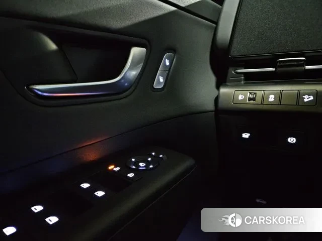 Hyundai Kona (SX2) 2025 Жемчужный цвет из Кореи, фото 6