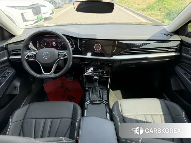 Volkswagen Passat 2024 Черный из Китая, фото 6