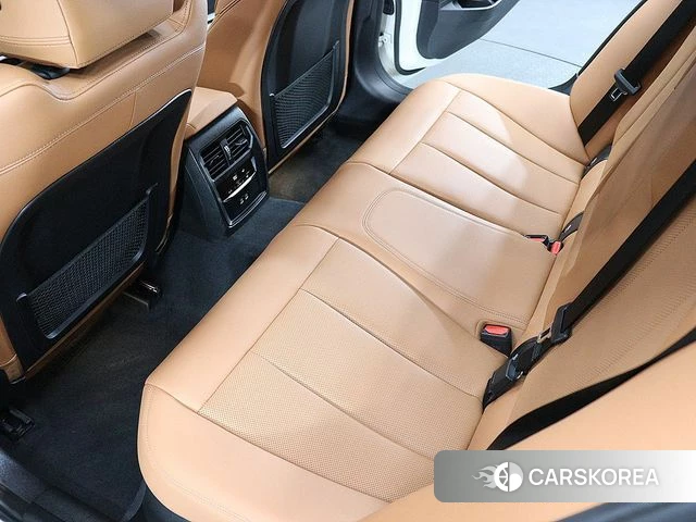 BMW 3 Series (G20) 2023 Белый из Кореи, фото 6