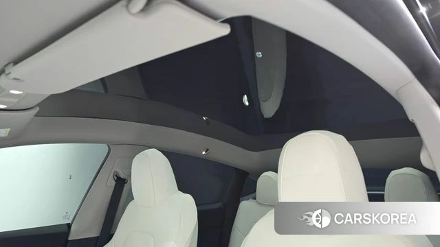 Tesla Model Y 2023 Белый из Кореи, фото 6