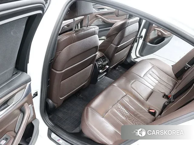 BMW 5 Series (G30) 2020 Белый из Кореи, фото 6