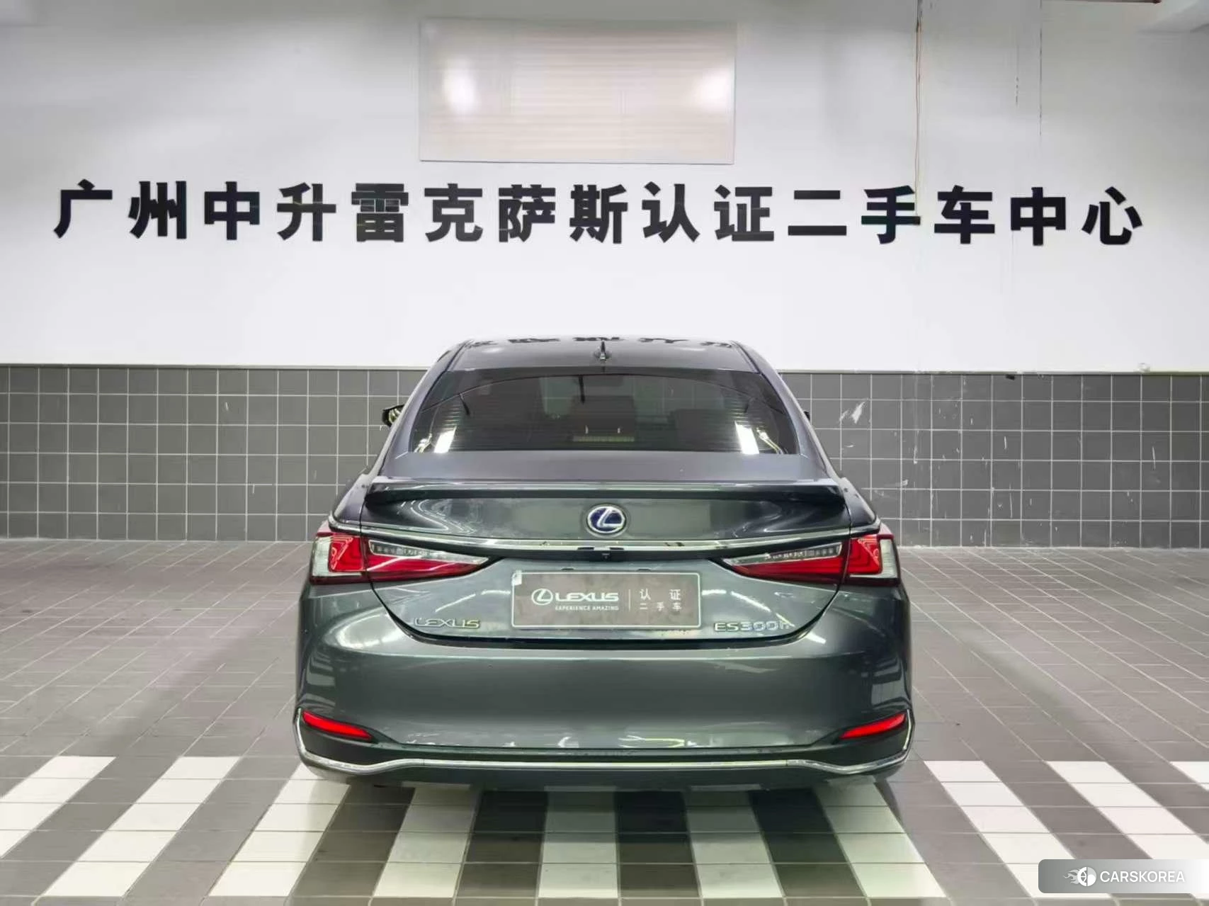 Lexus ES 2021 Темно-серый из Китая, фото 6
