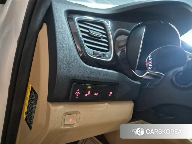 Kia The New Carnival 2018 Белый из Кореи, фото 6