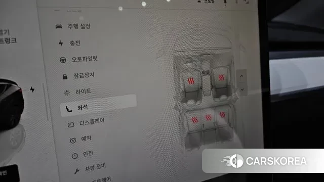 Tesla Model Y 2024 Черный из Кореи, фото 6