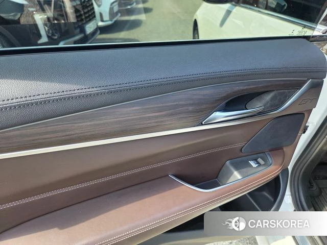 BMW 6 Series GT (G32) 2019 Белый из Кореи, фото 6