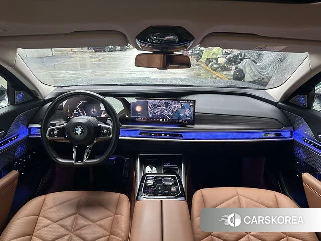 BMW 7 series 2023 Черный из Китая, фото 6