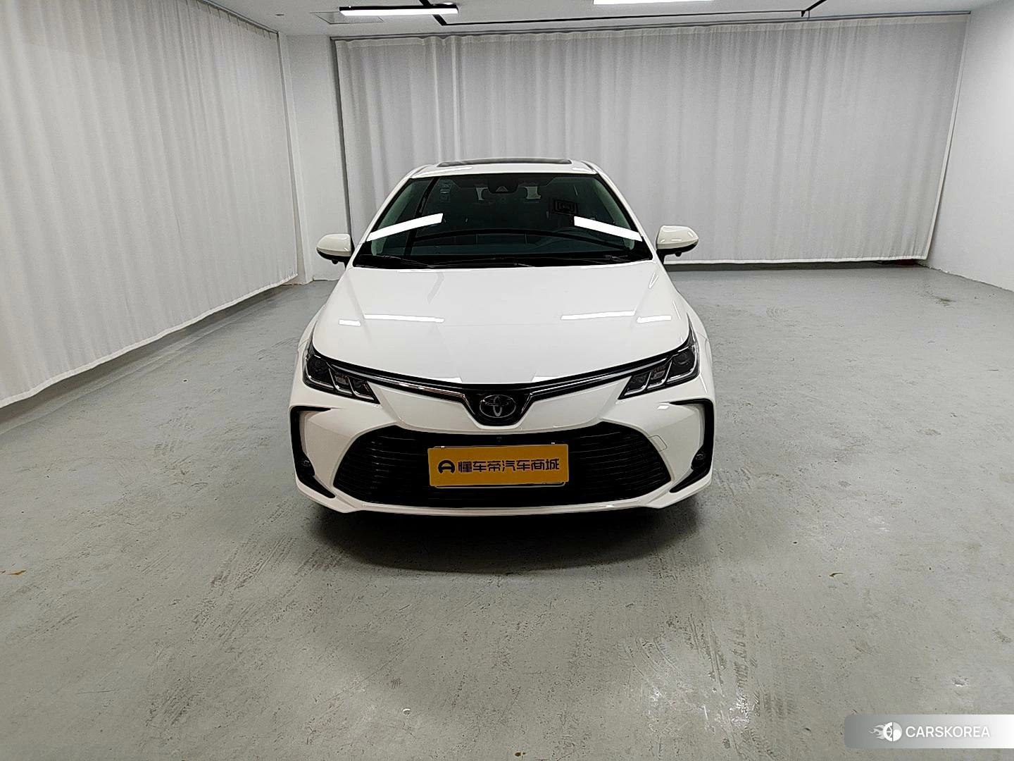 Toyota Corolla 2021 Белый из Китая, фото 6