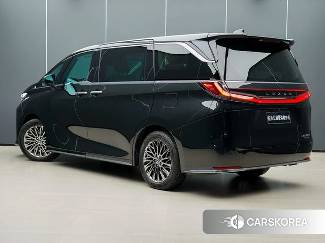 Lexus LM 2024 Черный из Китая, фото 6