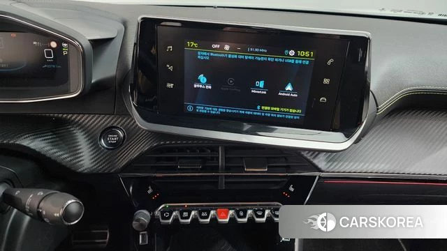 Peugeot e-2008 second generation 2022 Белый из Кореи, фото 6