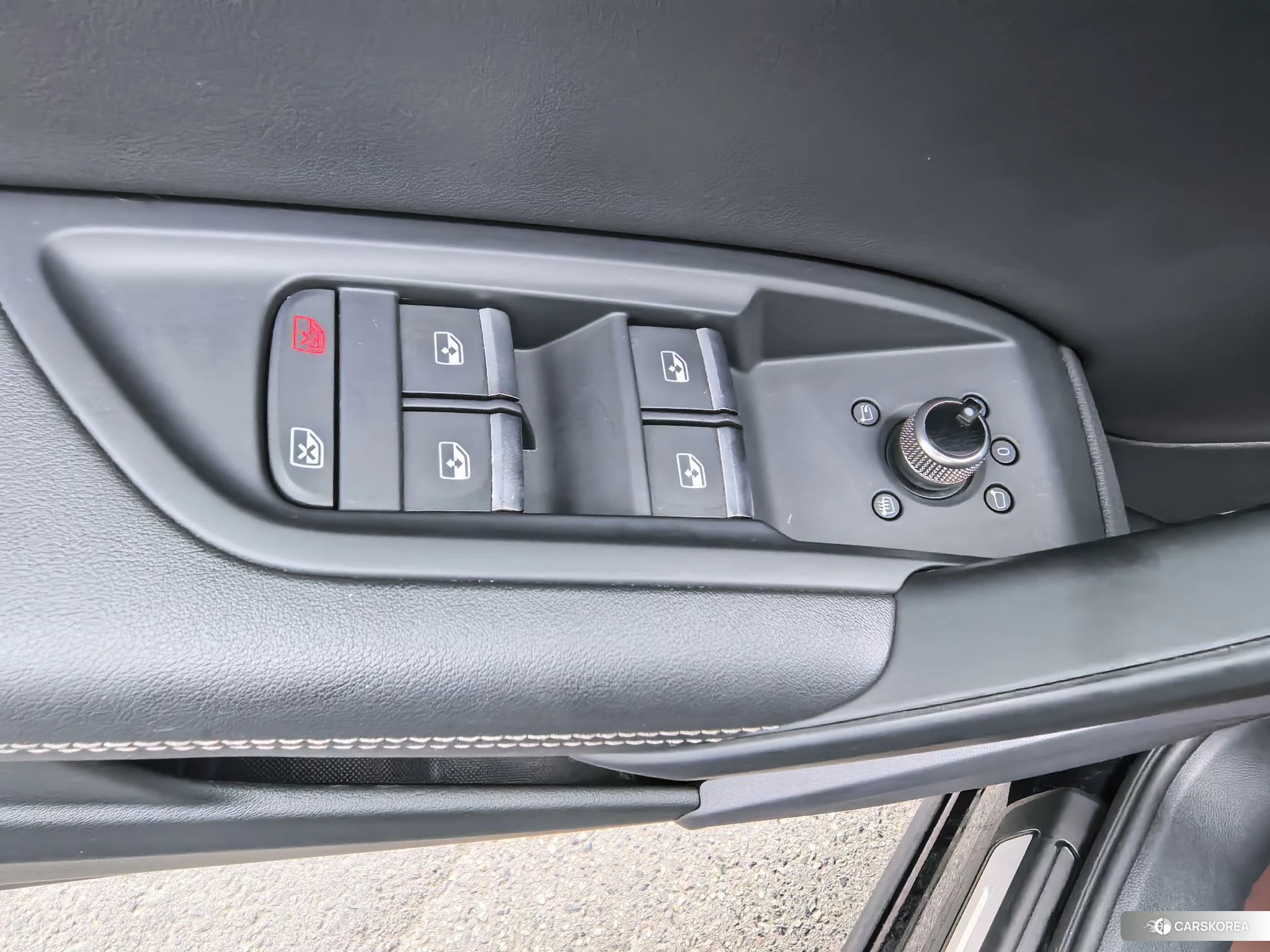 Audi Q5L 2020 Черный из Китая, фото 6