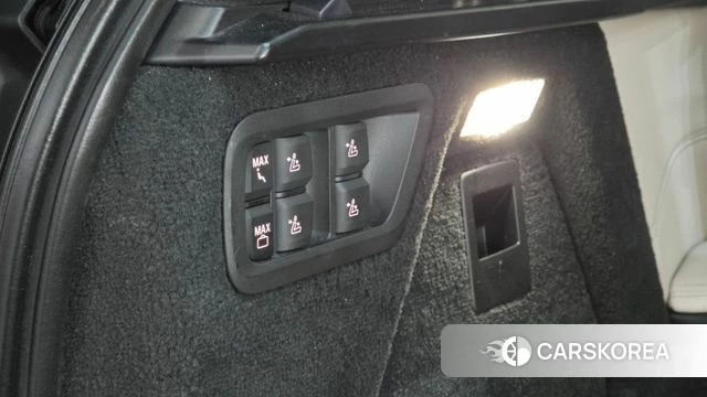 BMW X7 (G07) 2022 Черный из Кореи, фото 6