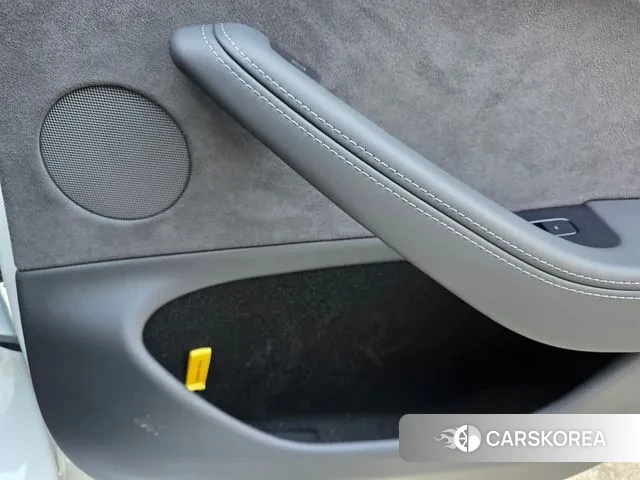 Tesla Model 3 2025 Белый из Кореи, фото 6