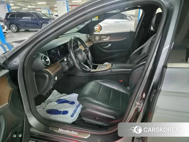 Mercedes-Benz E-Class W213 2021 Серый из Кореи, фото 6