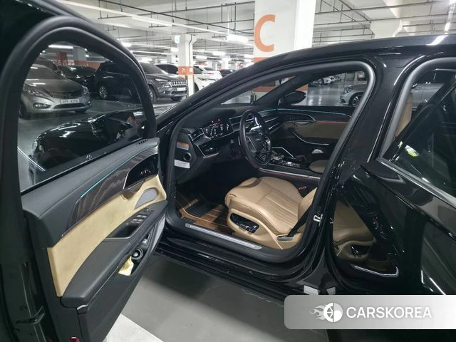 Audi A8 (D5) 2021 Черный из Кореи, фото 6