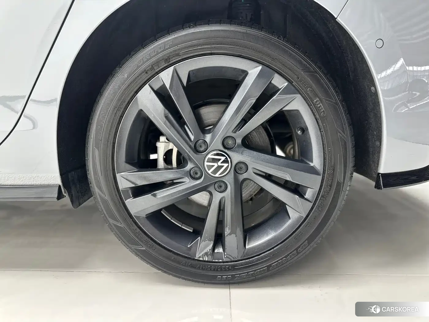 Volkswagen Golf 2022 Silver/gray из Китая, фото 6