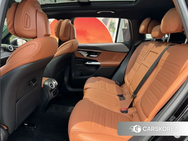 Mercedes-Benz GLC 2024 Черный из Китая, фото 6