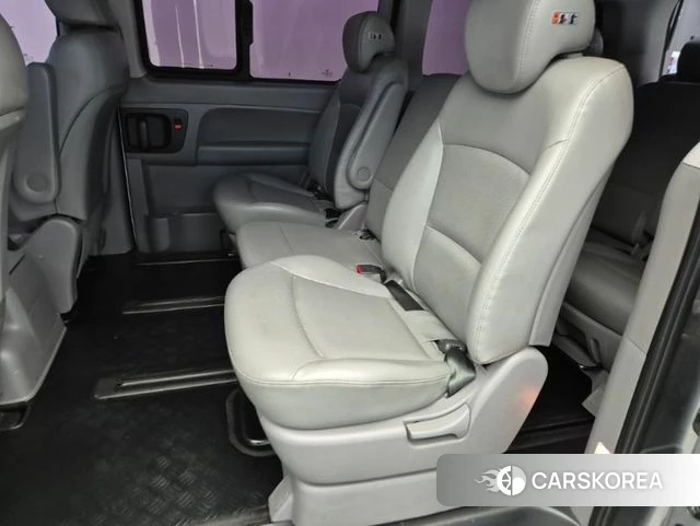 Hyundai The New Grand Starex 2019 Серебристо-серый из Кореи, фото 6