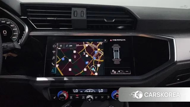 Audi Q3 (F3) 2023 Черный из Кореи, фото 6