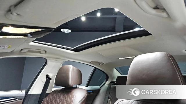 BMW 5 Series (G30) 2021 Белый из Кореи, фото 6