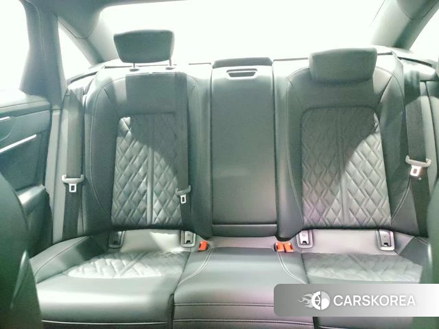 Audi A6L 2025 Черный из Китая, фото 6