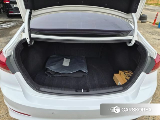 Hyundai Avante AD 2018 Белый из Кореи, фото 6