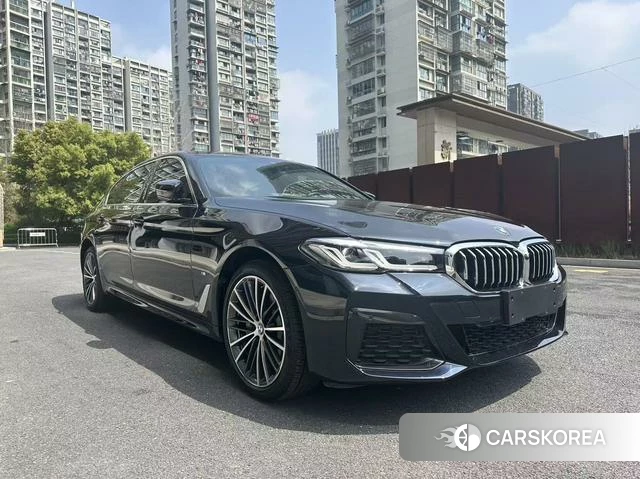 BMW 5 series 2023 Черный из Китая, фото 6