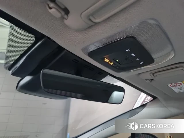 Toyota Prius 5th Generation 2023 Белый из Кореи, фото 6