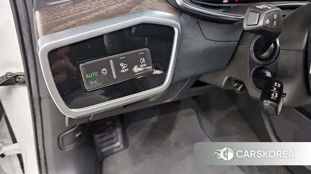 Audi A6 (C8) 2023 Белый из Кореи, фото 6