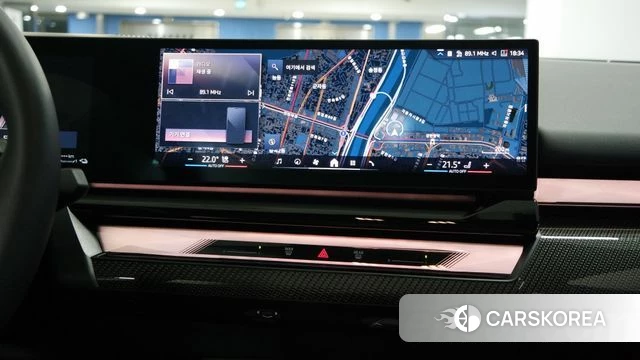 BMW 5 Series (G60) 2025 Белый из Кореи, фото 6