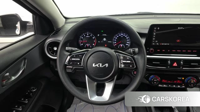 Kia The New K3 2nd generation 2022 Белый из Кореи, фото 6