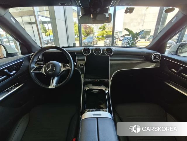 Mercedes-Benz GLC 2023 Белый из Китая, фото 6