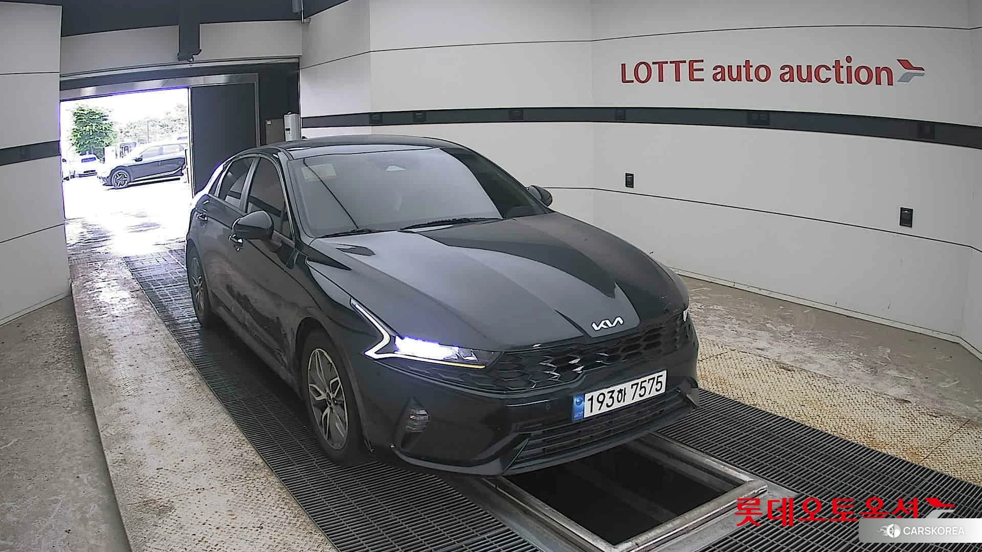 Kia K5 Hybrid 2022 Aurora Black Pearl из Кореи, фото 6