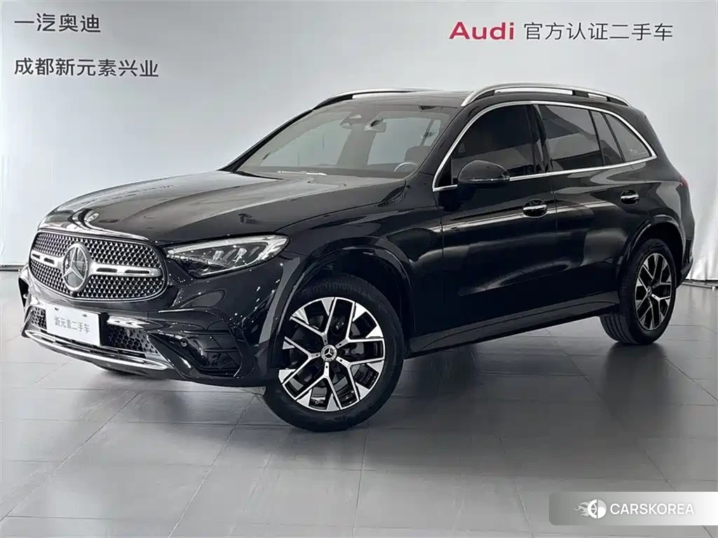 Mercedes-Benz GLC 2023 Черный из Китая, фото 6