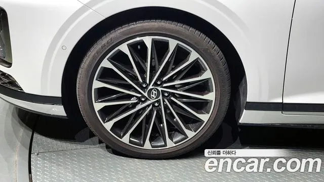 Hyundai Grandeur Hybrid (GN7) id 2703383 из Кореи 6