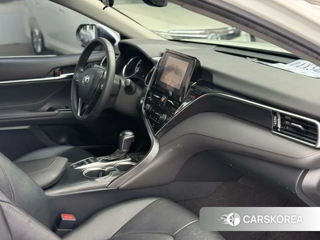 Toyota Camry 2022 Белый из Китая, фото 6