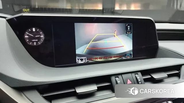 Lexus ES300h 7th generation 2020 Серебристо-серый из Кореи, фото 6