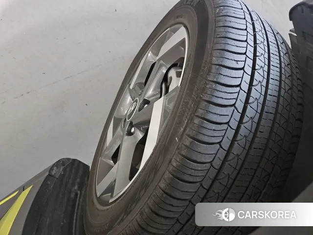 Hyundai Venue 2020 Желтый из Кореи, фото 6