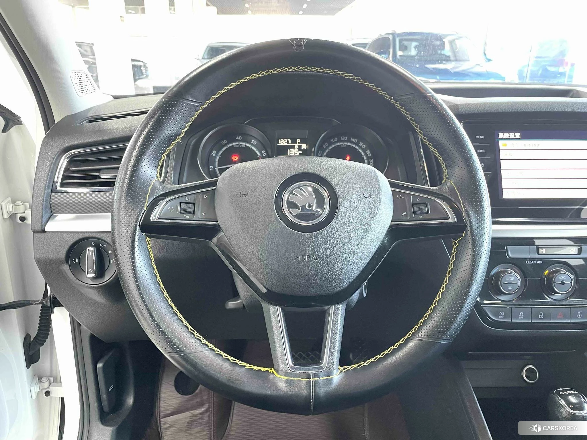 Skoda Komick 2021 Белый из Китая, фото 6