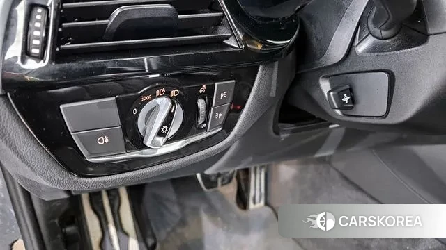 BMW 5 Series (G30) 2022 Черный из Кореи, фото 6