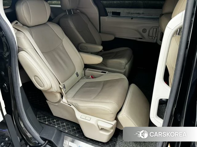 Toyota Saina 2022 Черный из Китая, фото 6