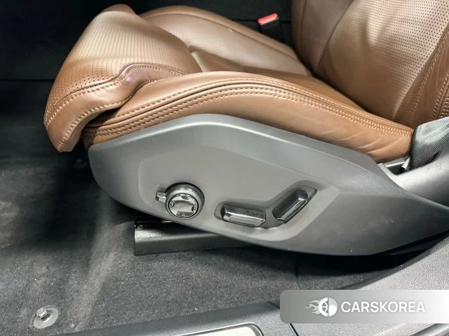 Volvo XC60 PHEV 2021 Белый из Китая, фото 6