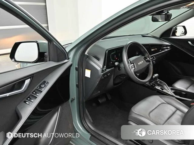 Kia Di Ol Nu Niro 2022 Темно-зеленый из Кореи, фото 6