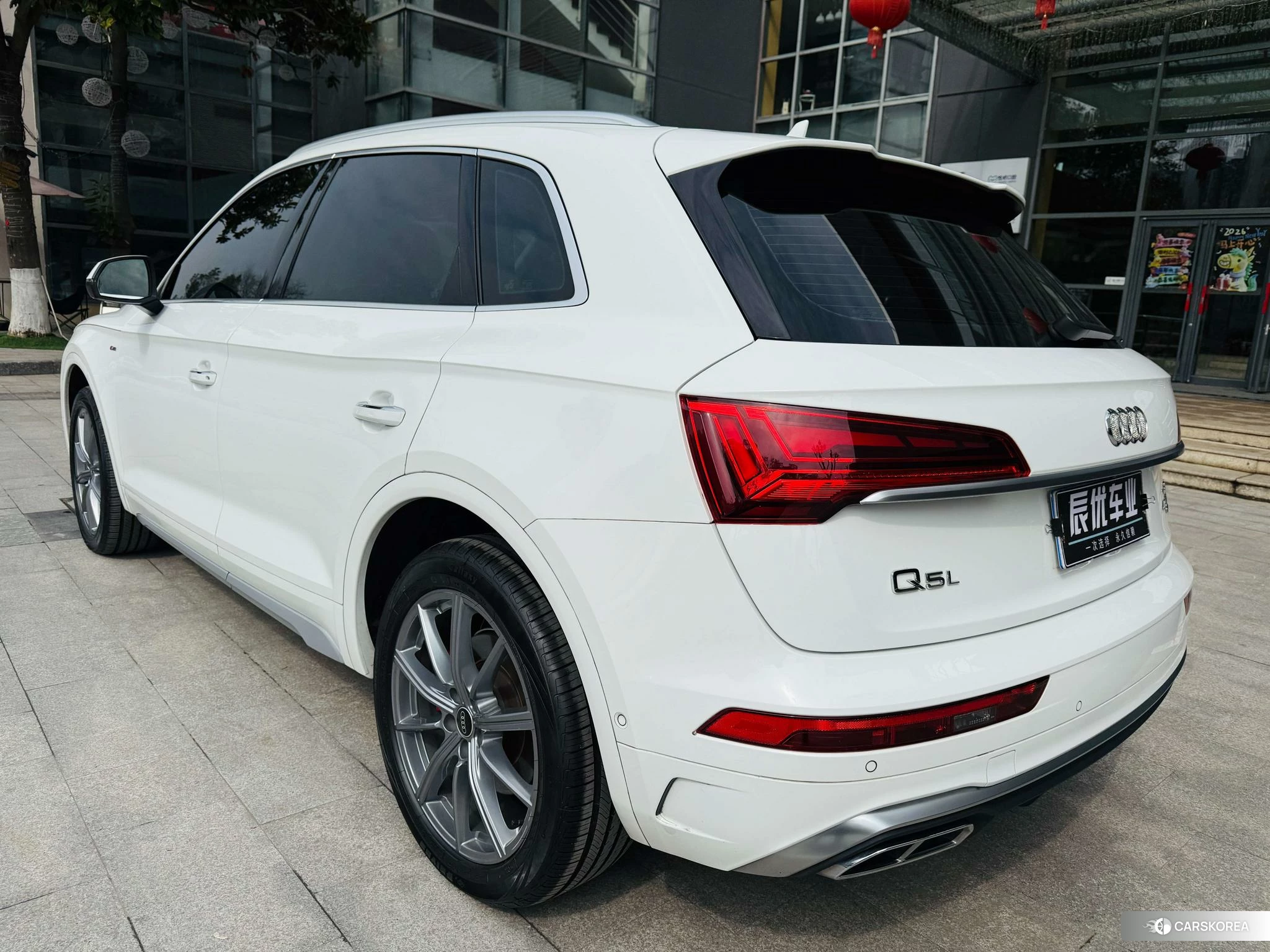 Audi Q5L 2021 Белый из Китая, фото 6
