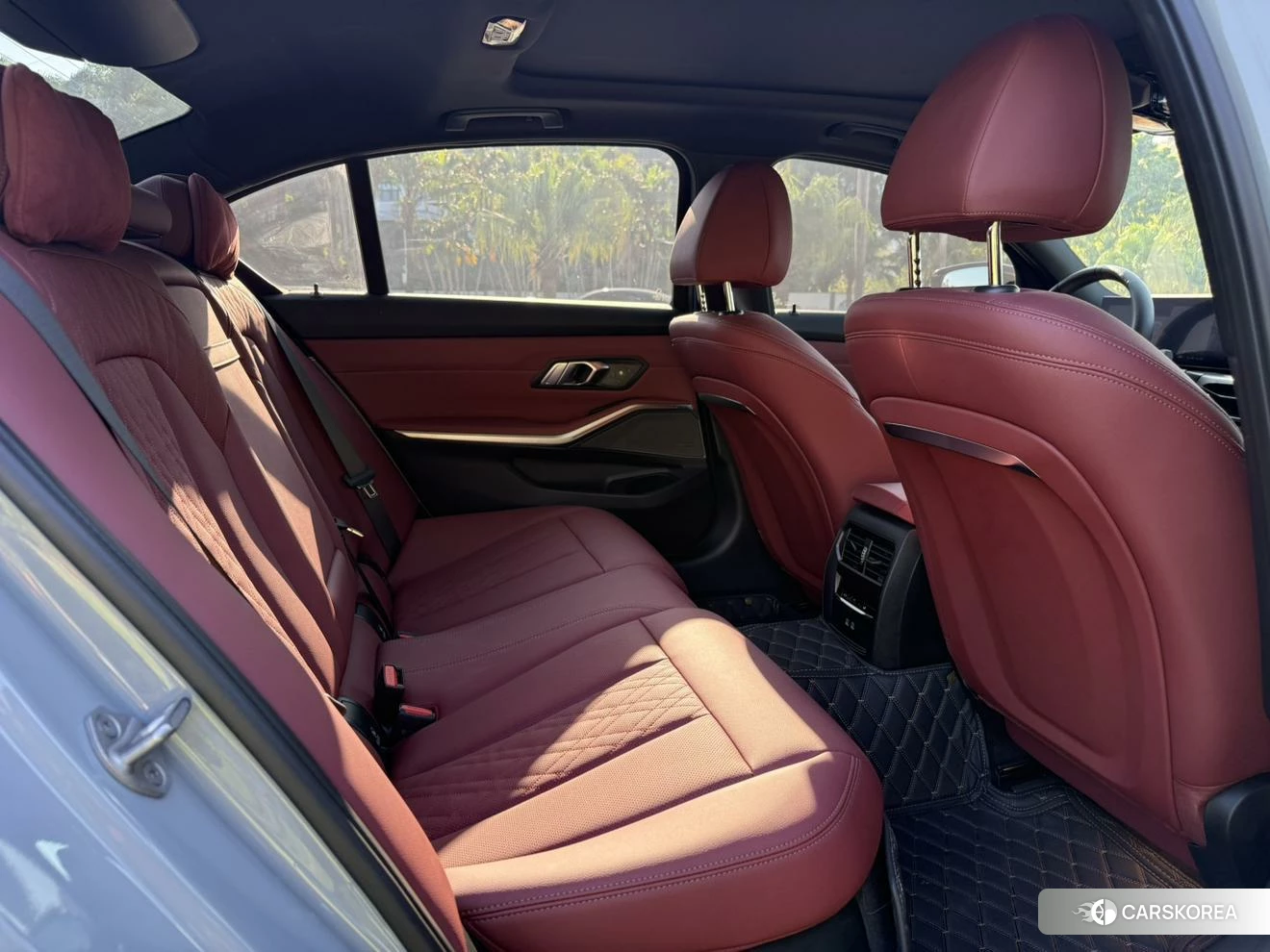 BMW 3 series 2024 Темно-серый из Китая, фото 6